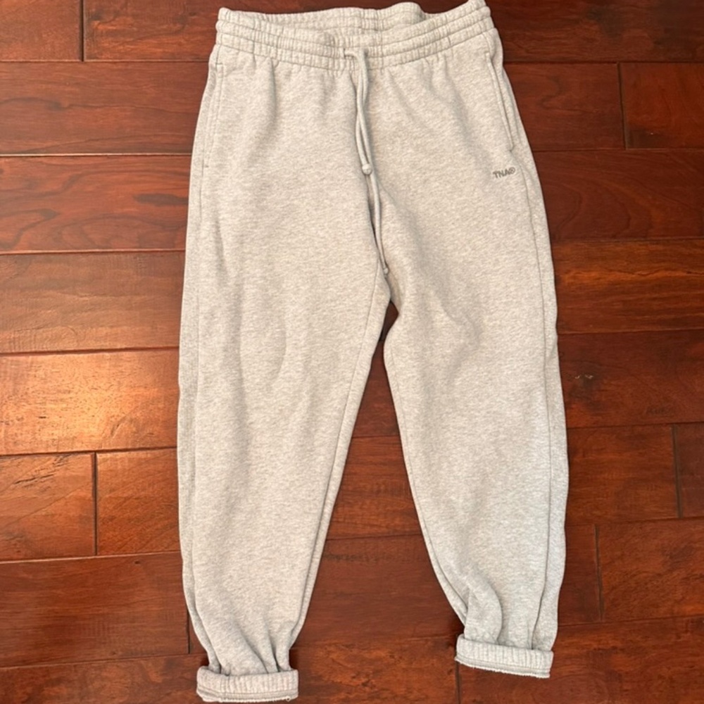 Aritzia Sweatpants